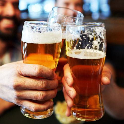 Local Area Guide https://powderridgecabins.icnd-cdn.com/images/thingstodo/bars-pubs.jpg